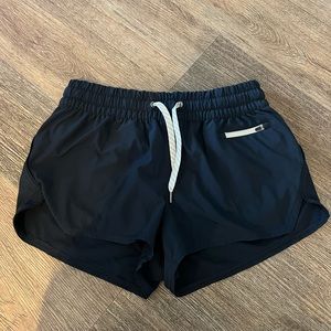 Vuori Clementine Shorts Size Small